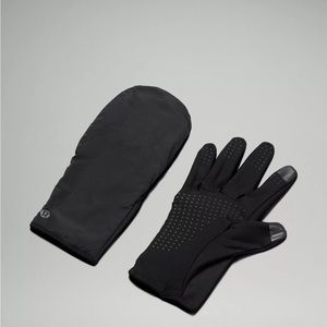 NWT Lululemon Run For It All Hooded Gloves, black, XS/S
